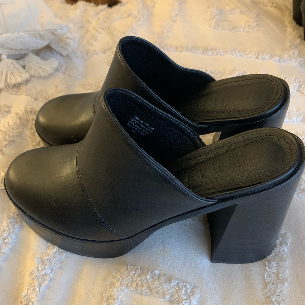 Dolls Kill mules
